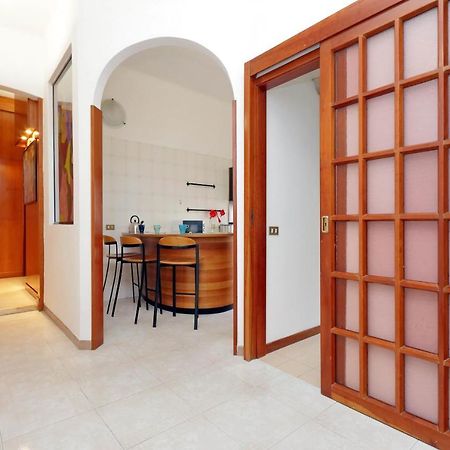 Centralstation Apartment Рим Екстериор снимка