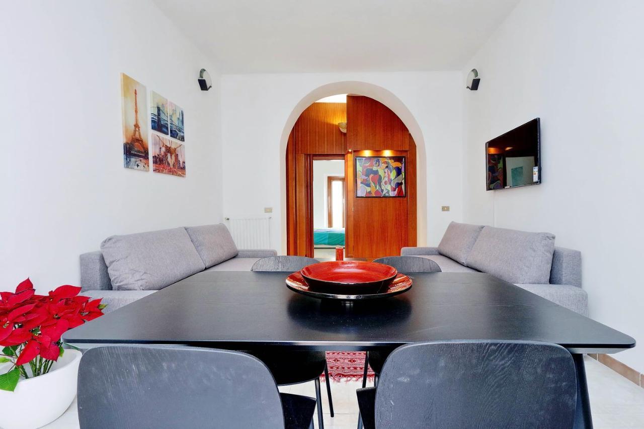 Centralstation Apartment Рим Екстериор снимка