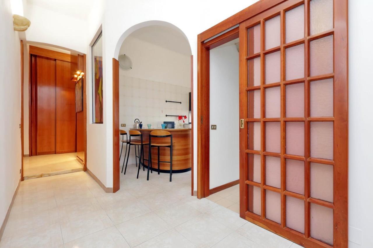 Centralstation Apartment Рим Екстериор снимка