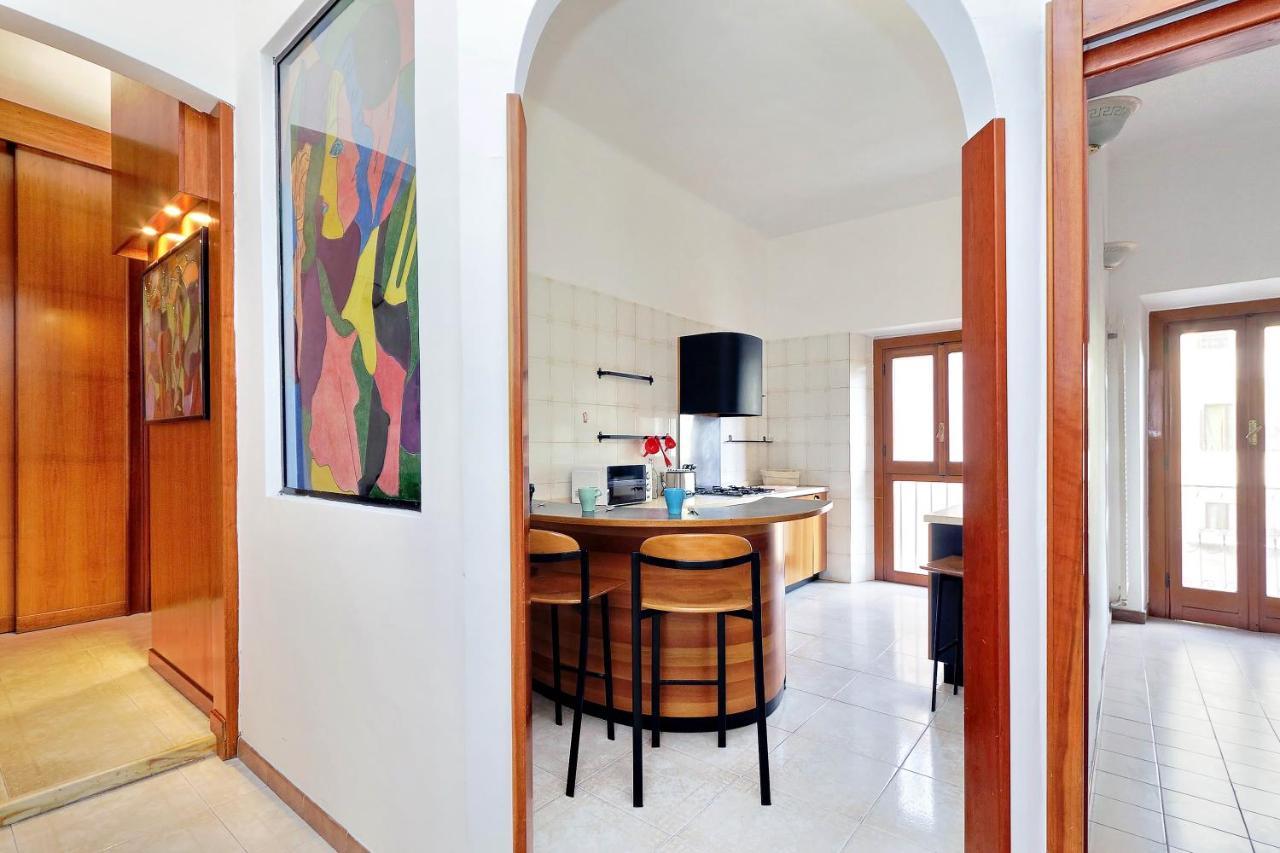 Centralstation Apartment Рим Екстериор снимка