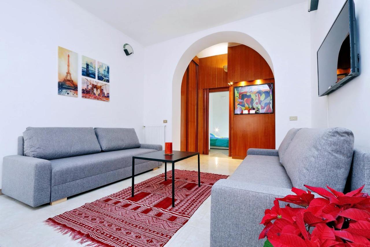 Centralstation Apartment Рим Екстериор снимка